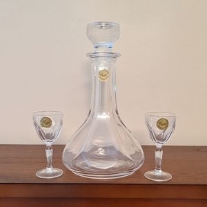 Vintage Paul Sebastian 3 piece liquor set